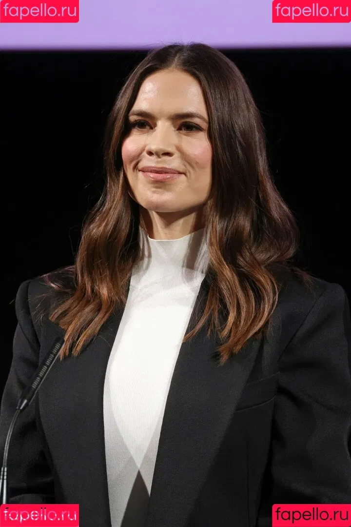 Hayley Atwell / hayley_atwell / wellhayley Onlyfans Photo Gallery 