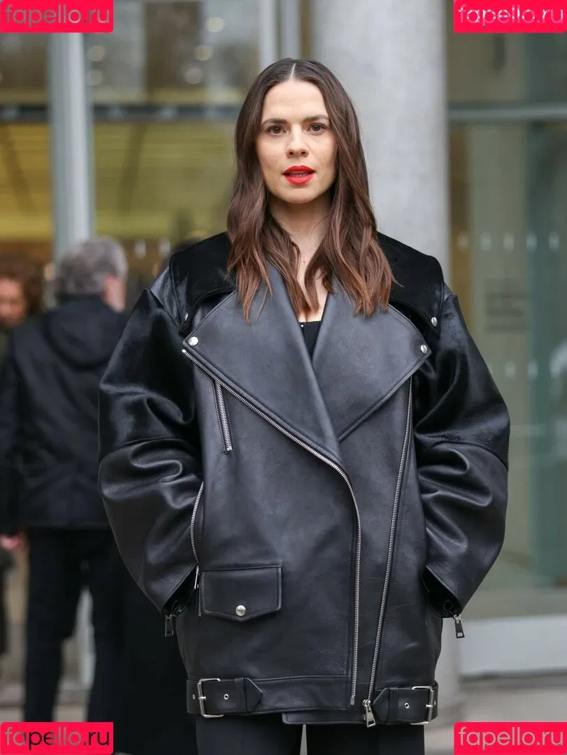 Hayley Atwell / hayley_atwell / wellhayley Onlyfans Photo Gallery 