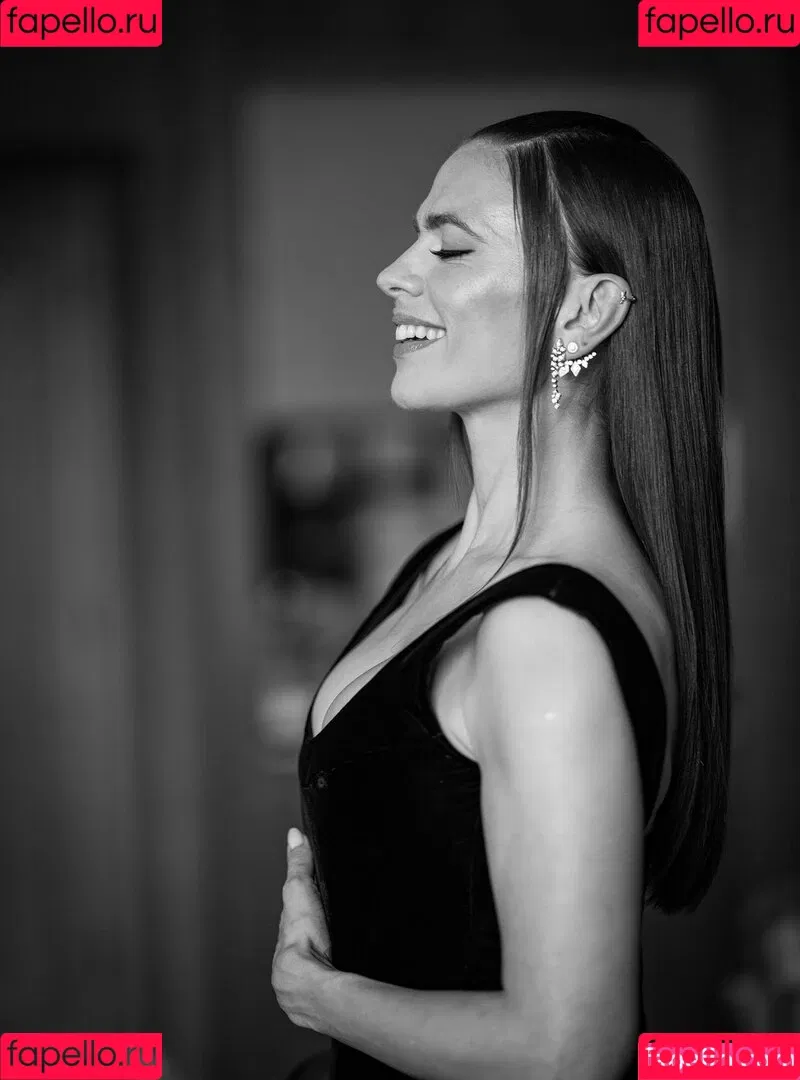 Hayley Atwell / hayley_atwell / wellhayley Onlyfans Photo Gallery 