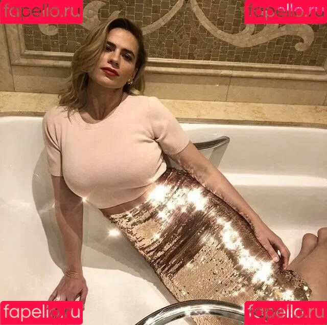 Hayley Atwell / hayley_atwell / wellhayley Onlyfans Photo Gallery 