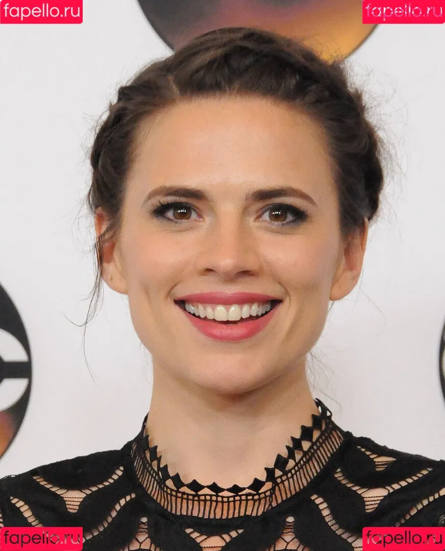 Hayley Atwell / hayley_atwell / wellhayley Onlyfans Photo Gallery 