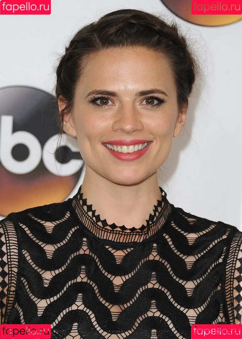 Hayley Atwell / hayley_atwell / wellhayley Onlyfans Photo Gallery 