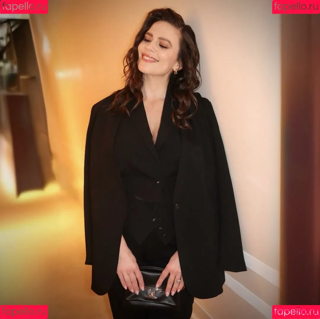 Hayley Atwell / hayley_atwell / wellhayley Onlyfans Photo Gallery 