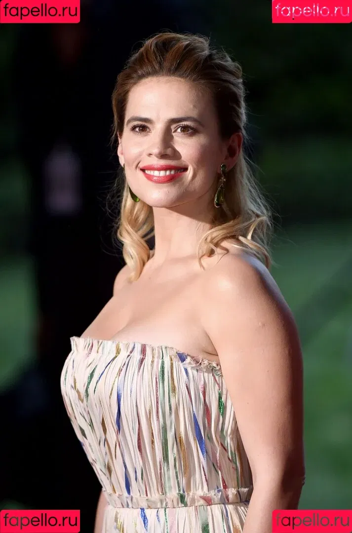 Hayley Atwell / hayley_atwell / wellhayley Onlyfans Photo Gallery 