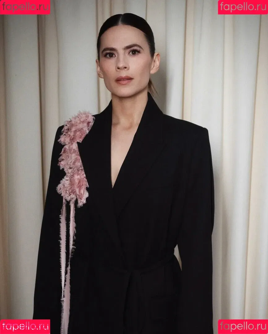 Hayley Atwell / hayley_atwell / wellhayley Onlyfans Photo Gallery 