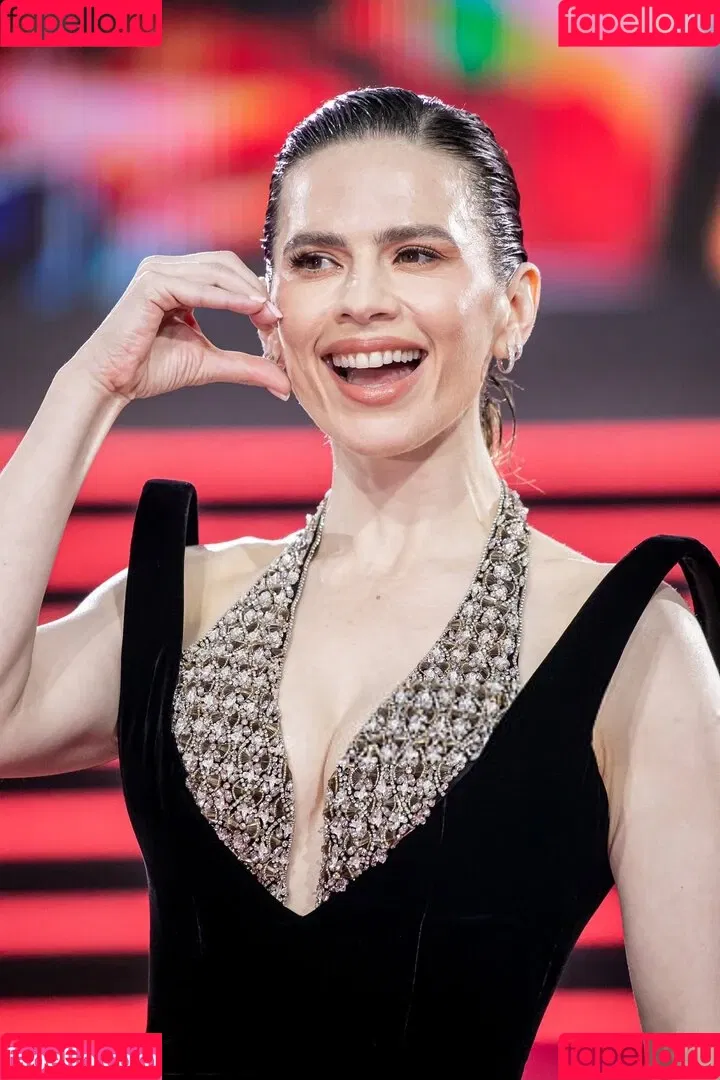 Hayley Atwell / hayley_atwell / wellhayley Onlyfans Photo Gallery 