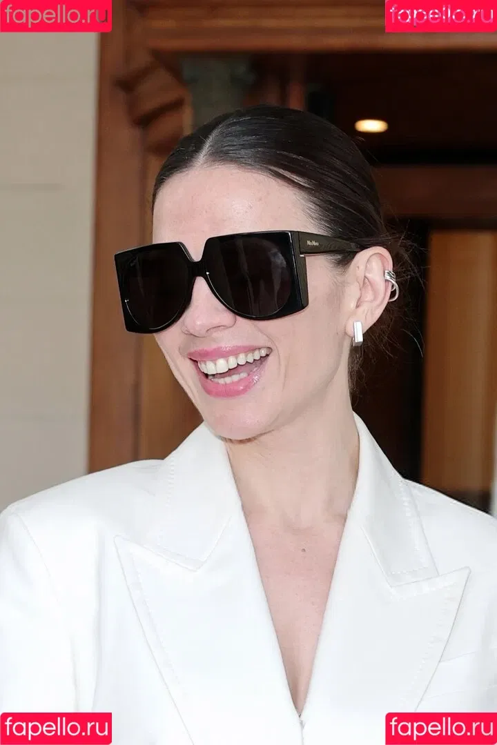 Hayley Atwell / hayley_atwell / wellhayley Onlyfans Photo Gallery 