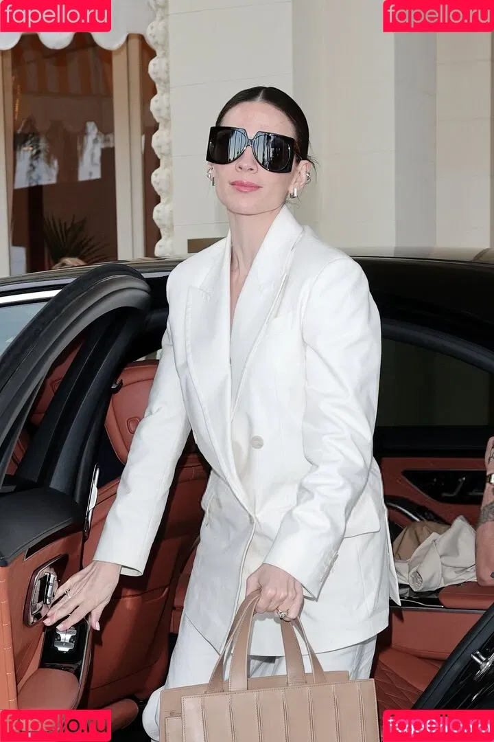 Hayley Atwell / hayley_atwell / wellhayley Onlyfans Photo Gallery 