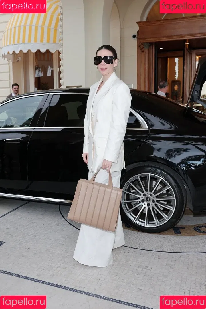 Hayley Atwell / hayley_atwell / wellhayley Onlyfans Photo Gallery 