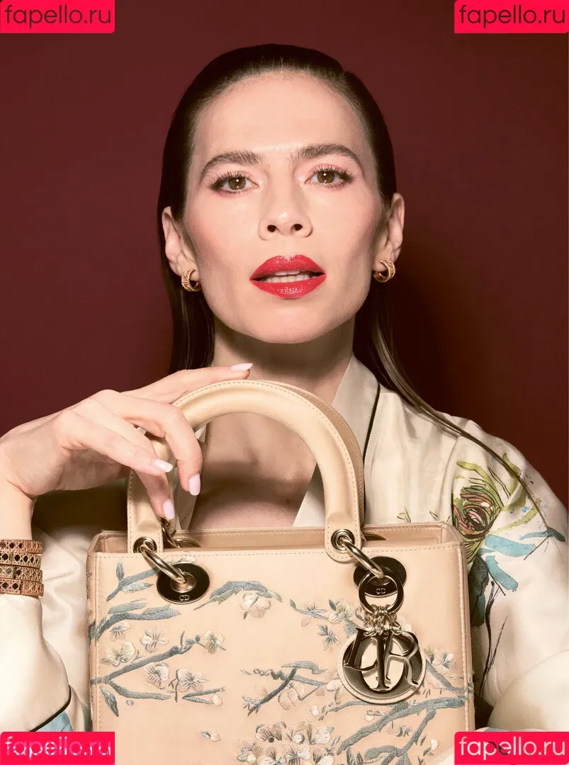 Hayley Atwell / hayley_atwell / wellhayley Onlyfans Photo Gallery 