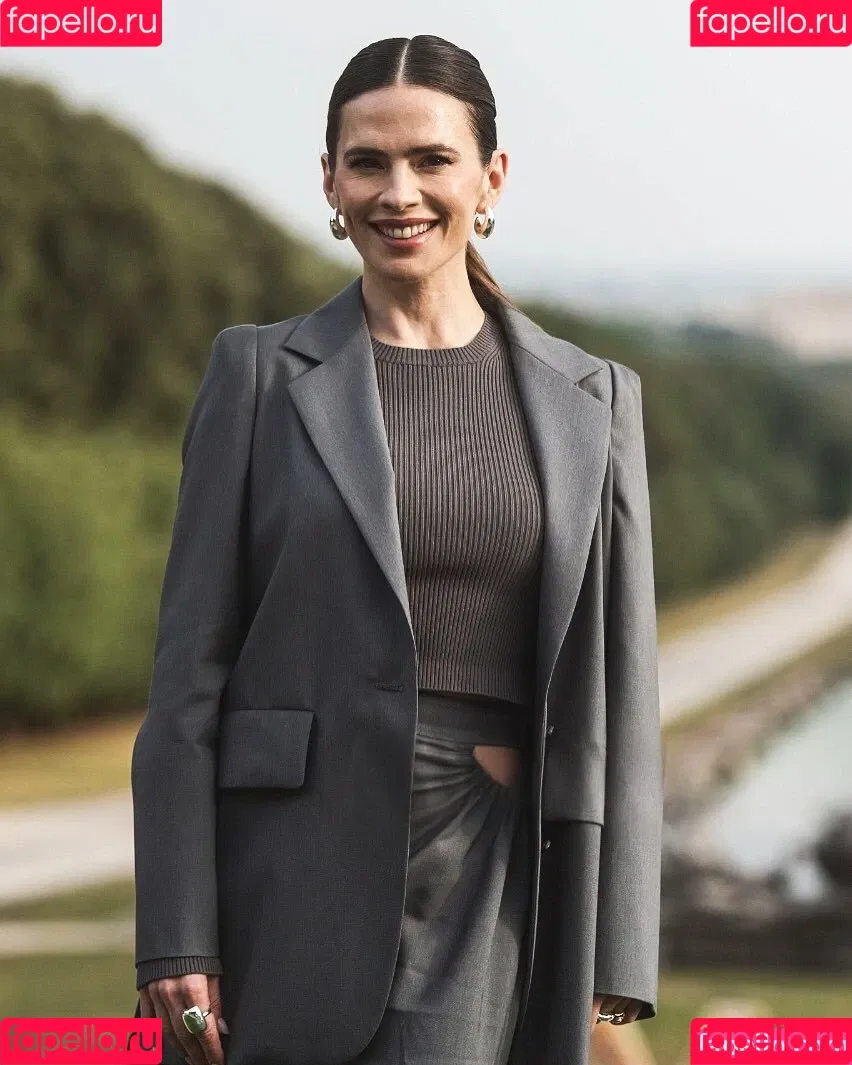 Hayley Atwell / hayley_atwell / wellhayley Onlyfans Photo Gallery 