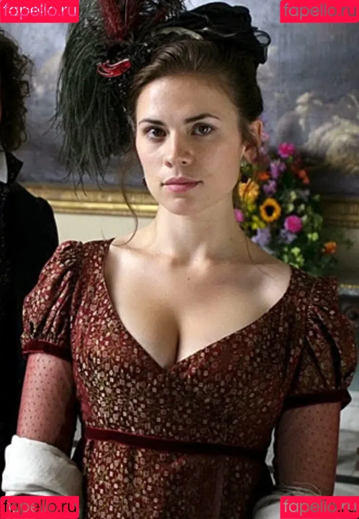 Hayley Atwell / hayley_atwell / wellhayley Onlyfans Photo Gallery 