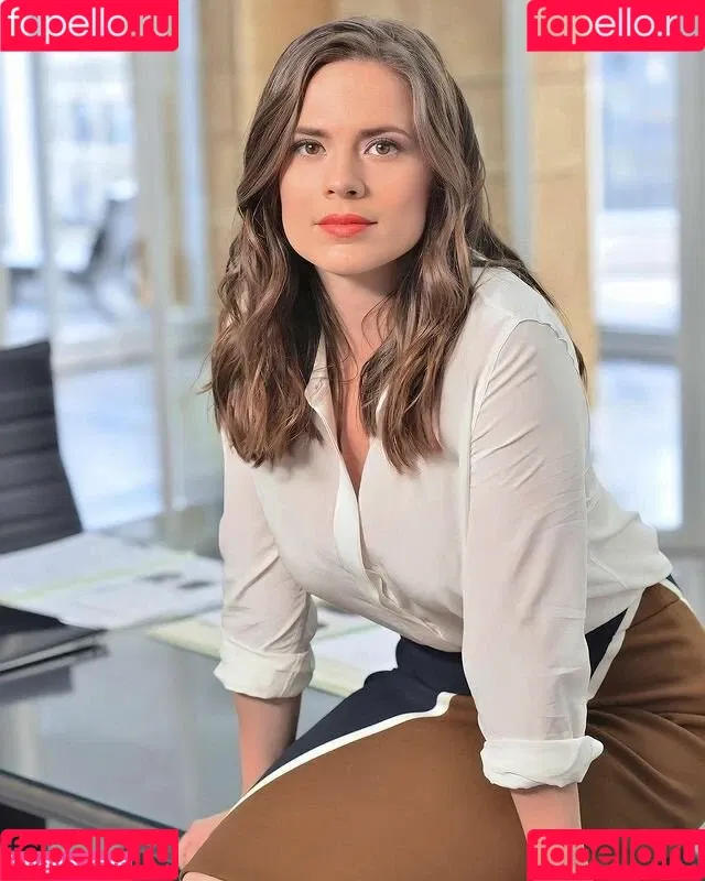 Hayley Atwell / hayley_atwell / wellhayley Onlyfans Photo Gallery 