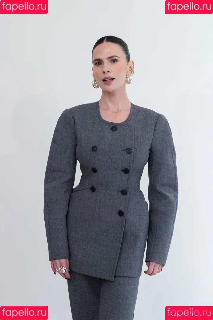 Hayley Atwell / hayley_atwell / wellhayley Onlyfans Photo Gallery 