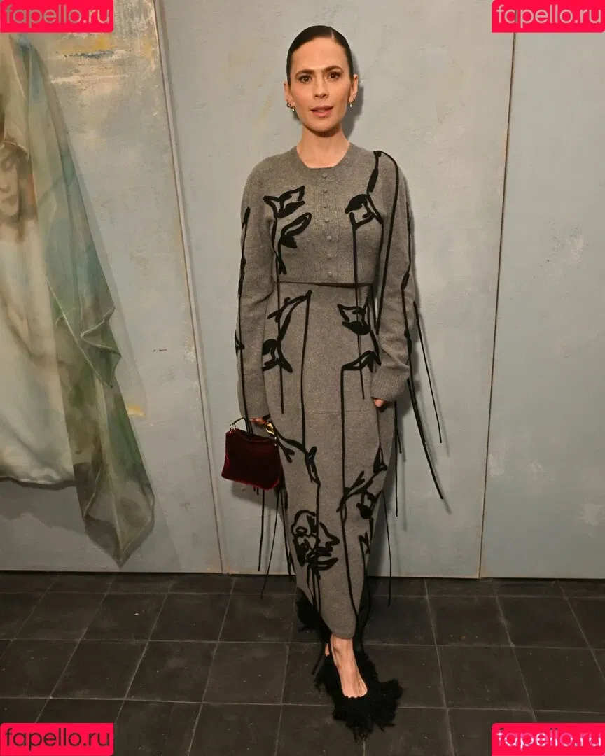 Hayley Atwell / hayley_atwell / wellhayley Onlyfans Photo Gallery 