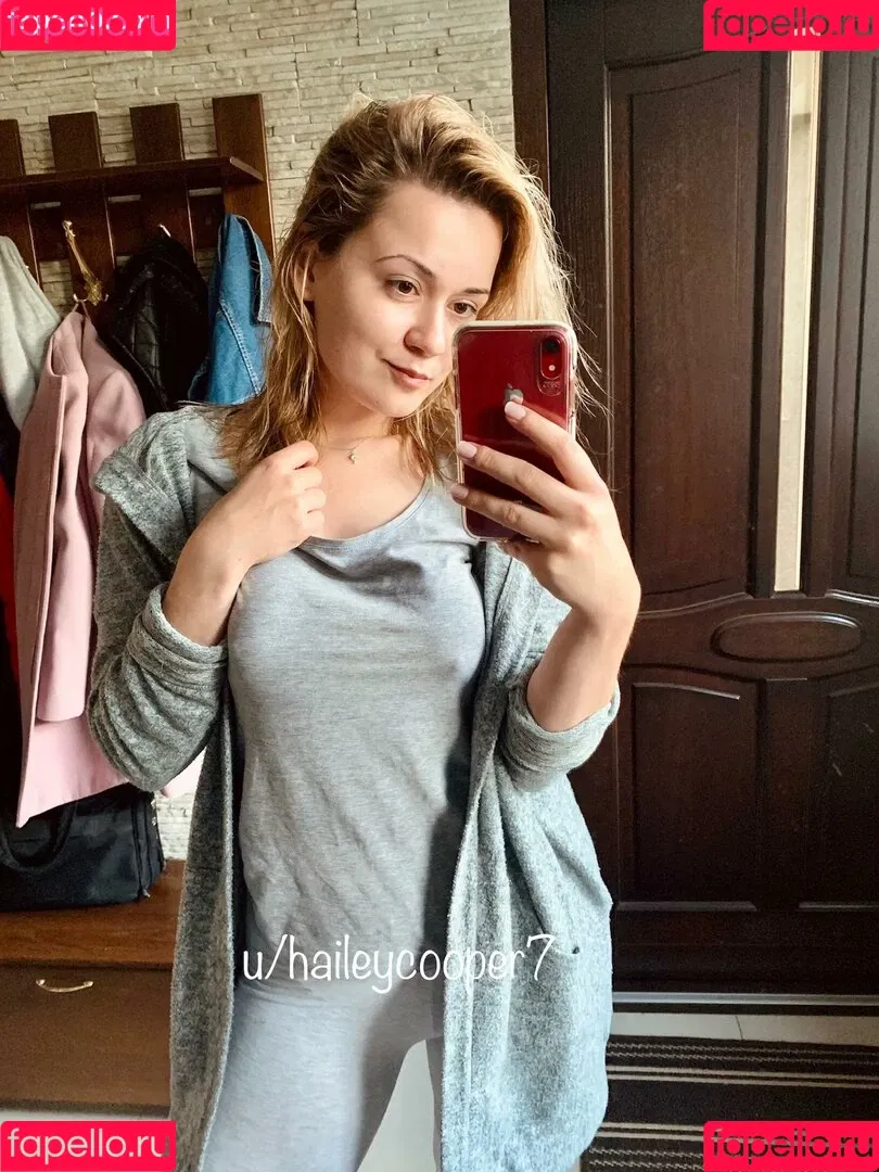 Hailey Cooper / haileycooper7 / homewithhaileyc Onlyfans Photo Gallery 