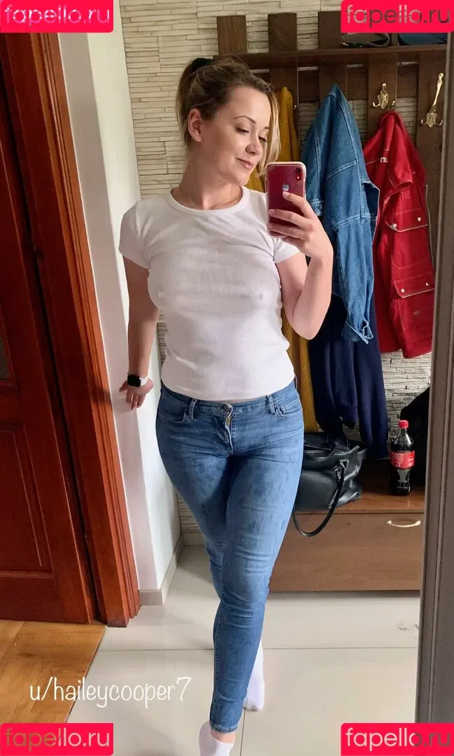 Hailey Cooper / haileycooper7 / homewithhaileyc Onlyfans Photo Gallery 