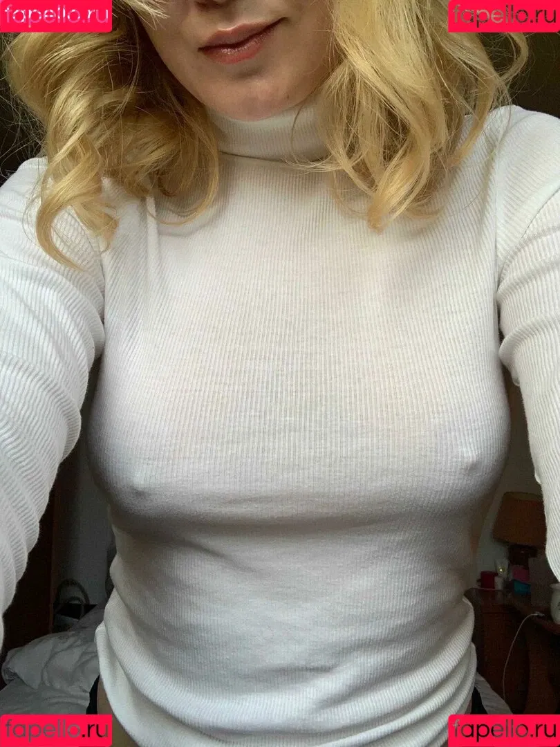 Hailey Cooper / haileycooper7 / homewithhaileyc Onlyfans Photo Gallery 