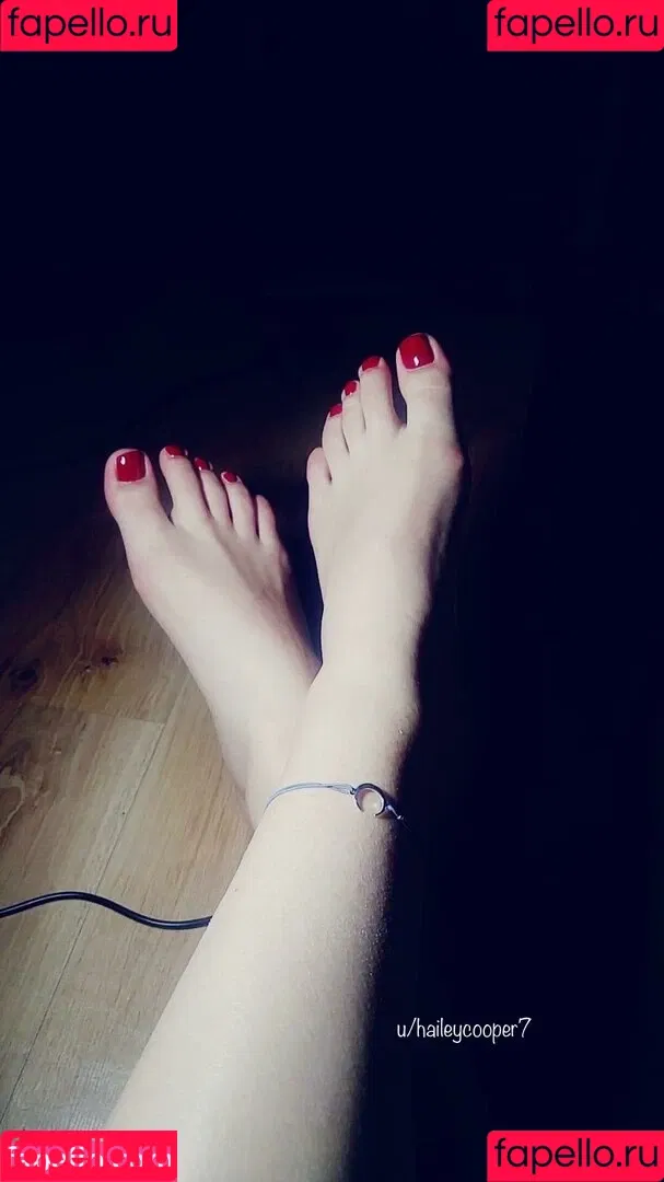 Hailey Cooper / haileycooper7 / homewithhaileyc Onlyfans Photo Gallery 