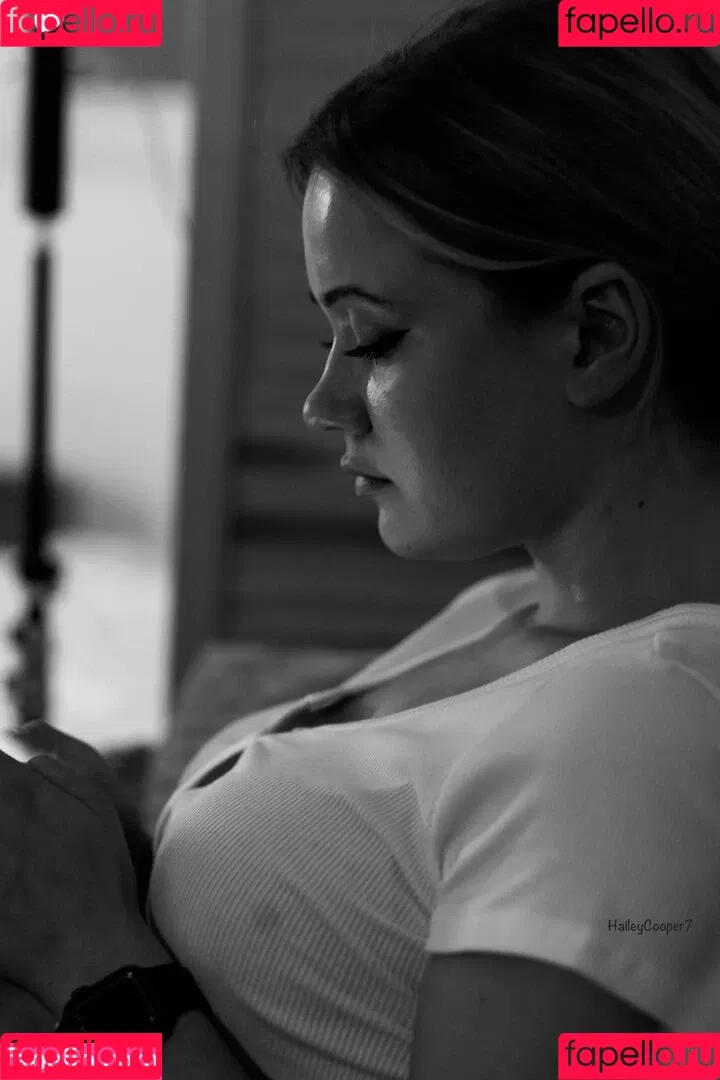 Hailey Cooper / haileycooper7 / homewithhaileyc Onlyfans Photo Gallery 