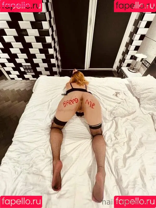 Hailey Cooper / haileycooper7 / homewithhaileyc Onlyfans Photo Gallery 