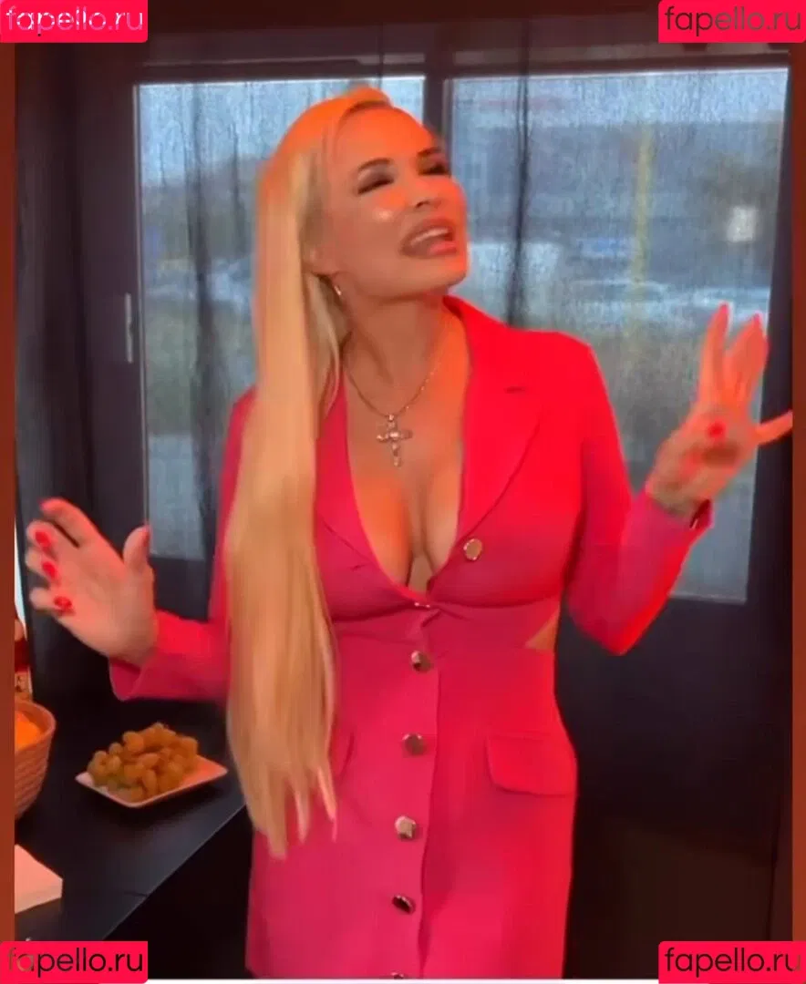 Daniela Katzenberger / danielakatzenberger Onlyfans Photo Gallery 