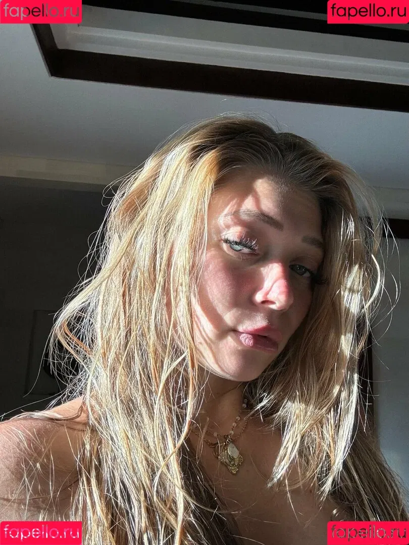 clairethomps98 / clairethompson Onlyfans Photo Gallery 