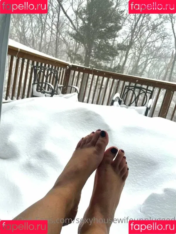 Wild Riley Rae / officiallyrileyrae / sexyhousewifeunplugged Onlyfans Photo Gallery 