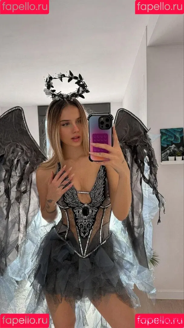 Lia Sikora / liasikora Onlyfans Photo Gallery 