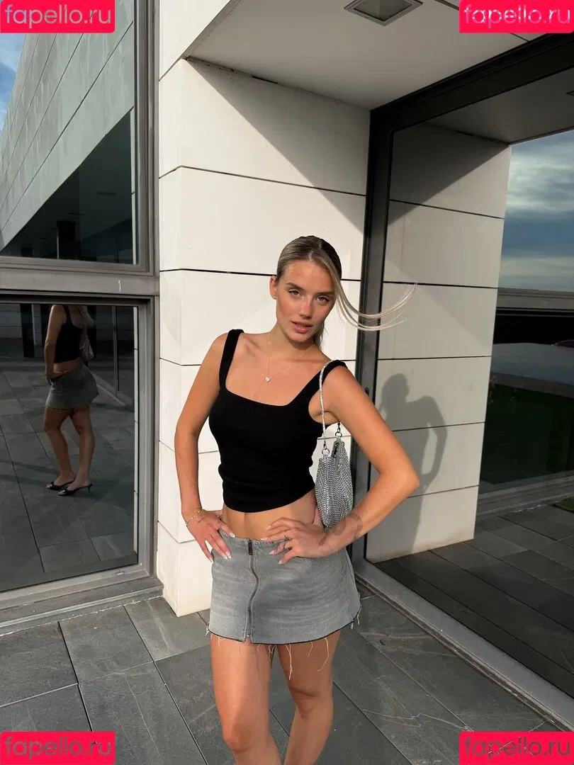 Lia Sikora / liasikora Onlyfans Photo Gallery 