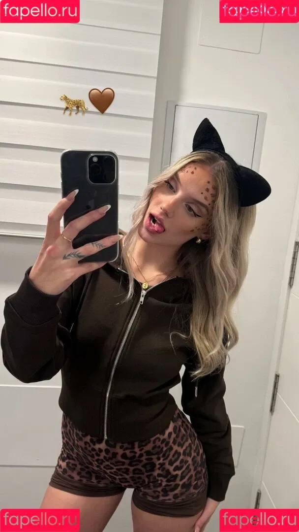 Lia Sikora / liasikora Onlyfans Photo Gallery 