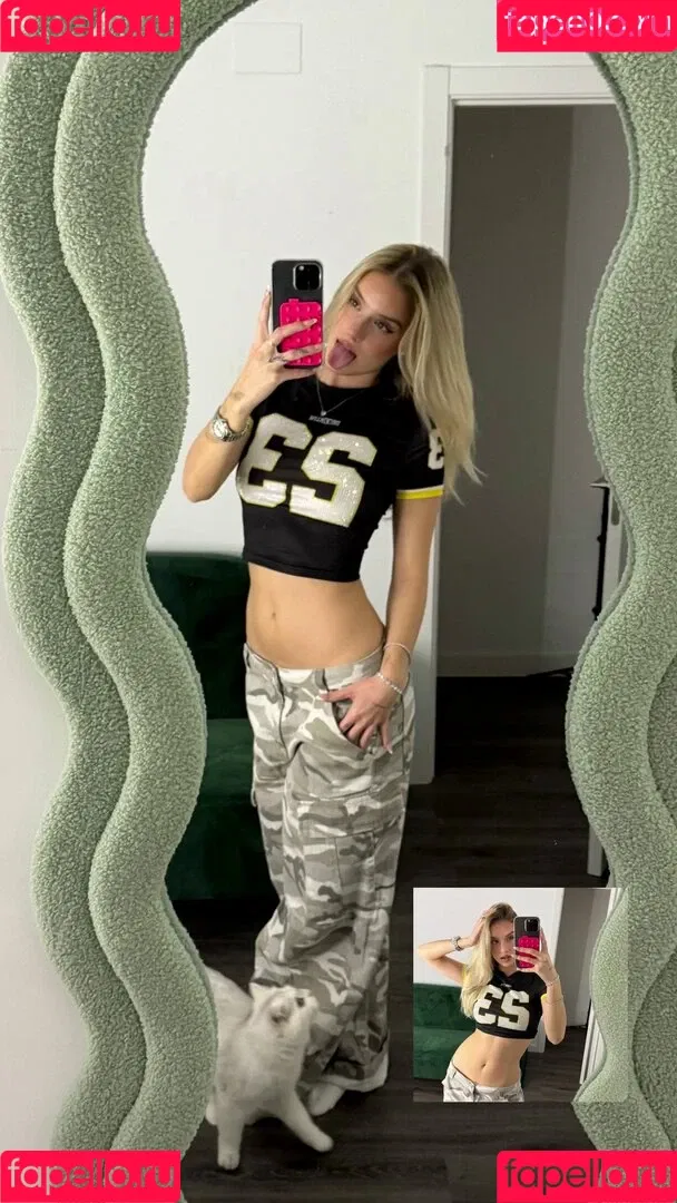 Lia Sikora / liasikora Onlyfans Photo Gallery 