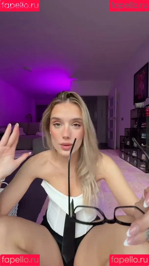 Lia Sikora / liasikora Onlyfans Photo Gallery 