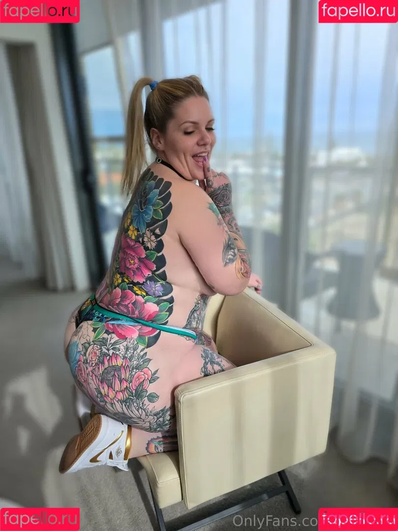 zhxoxau / zoehunterxox Onlyfans Photo Gallery 