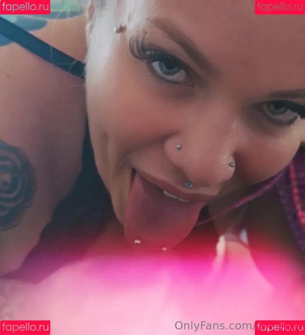 zhxoxau / zoehunterxox Onlyfans Photo Gallery 