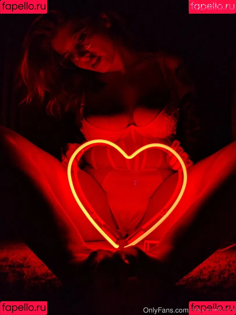 margotthr0bbie / missmarilynxx Onlyfans Photo Gallery 