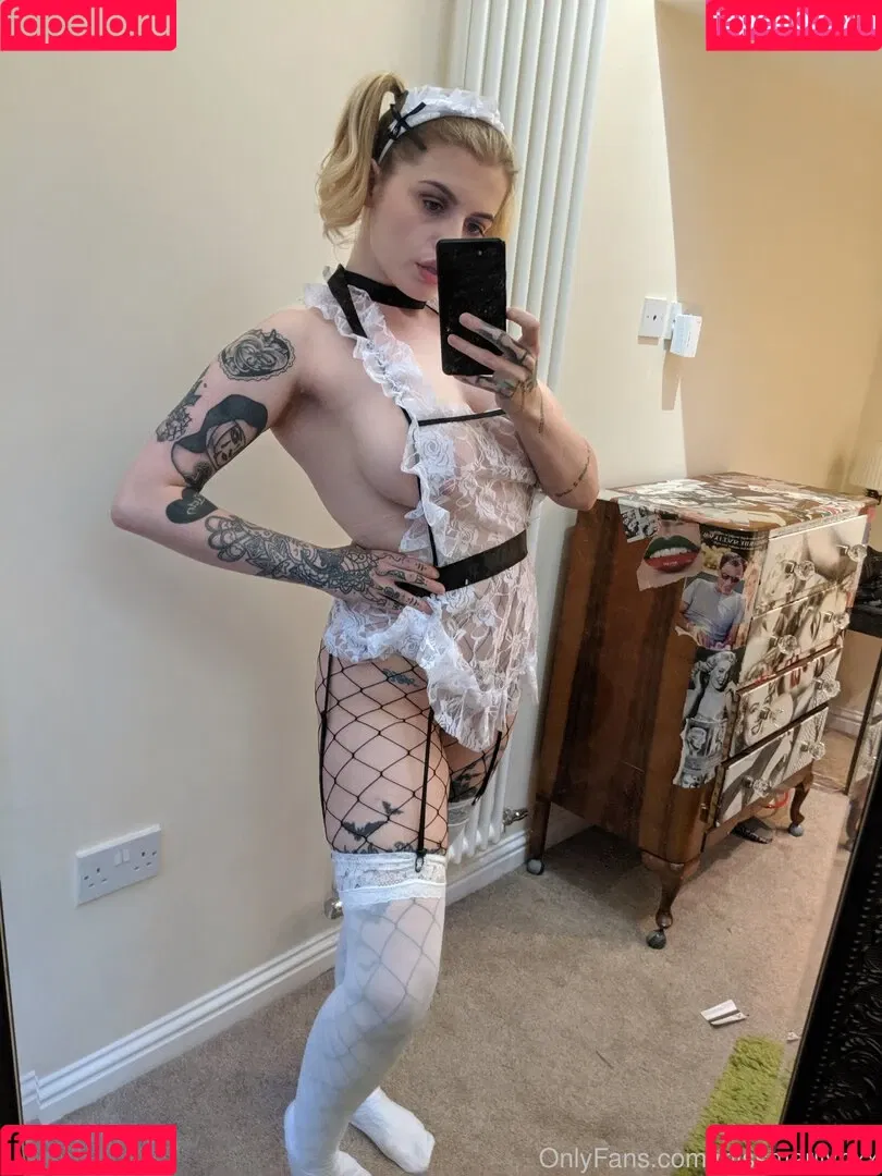 margotthr0bbie / missmarilynxx Onlyfans Photo Gallery 