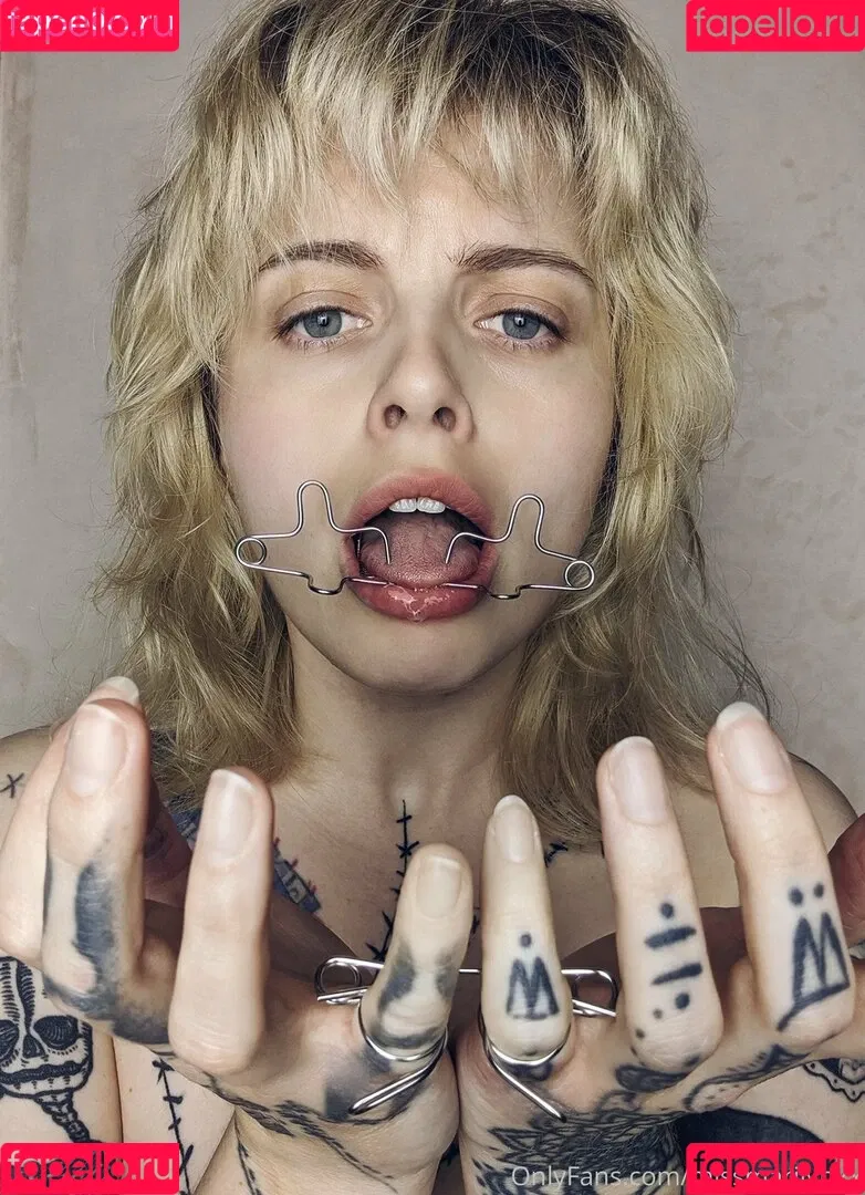 margotthr0bbie / missmarilynxx Onlyfans Photo Gallery 