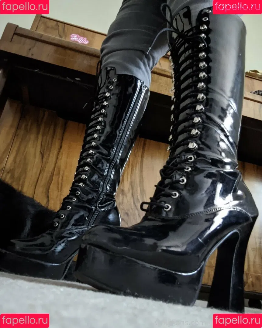 margotthr0bbie / missmarilynxx Onlyfans Photo Gallery 