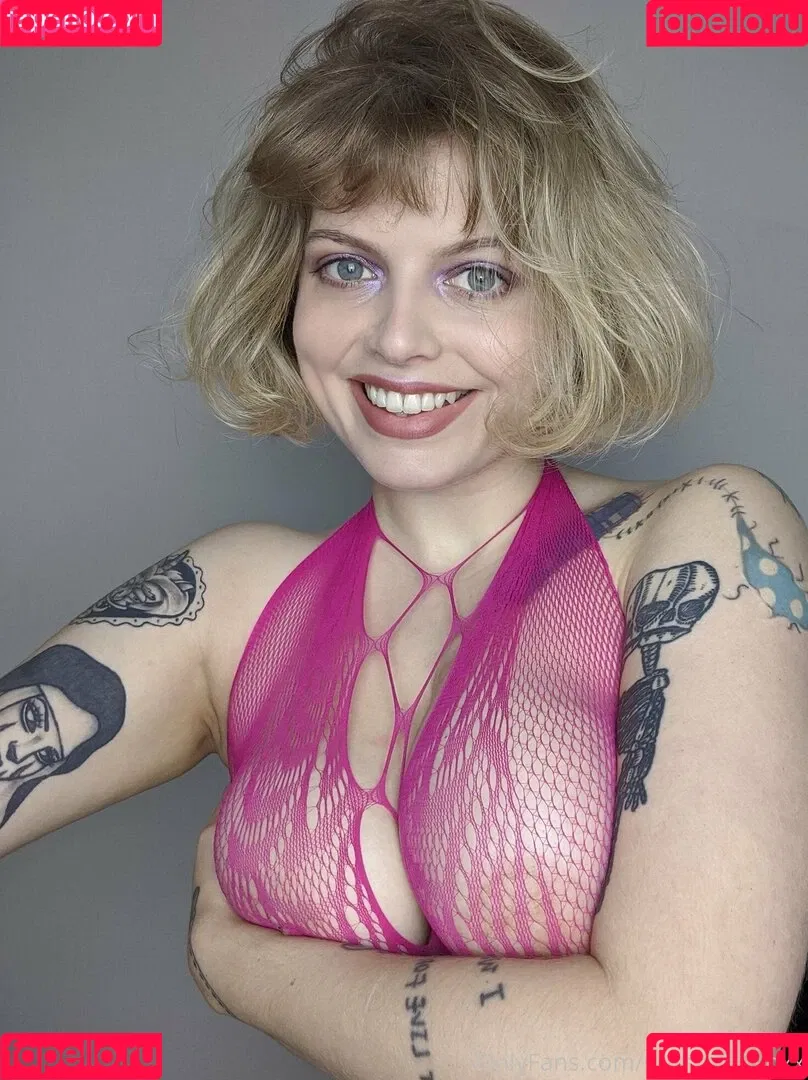 margotthr0bbie / missmarilynxx Onlyfans Photo Gallery 