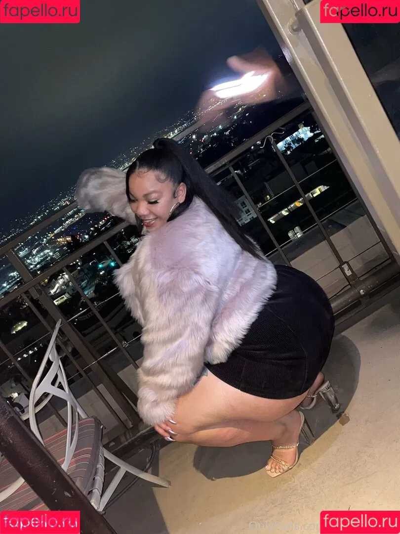 monicabuns / monicabunz Onlyfans Photo Gallery 