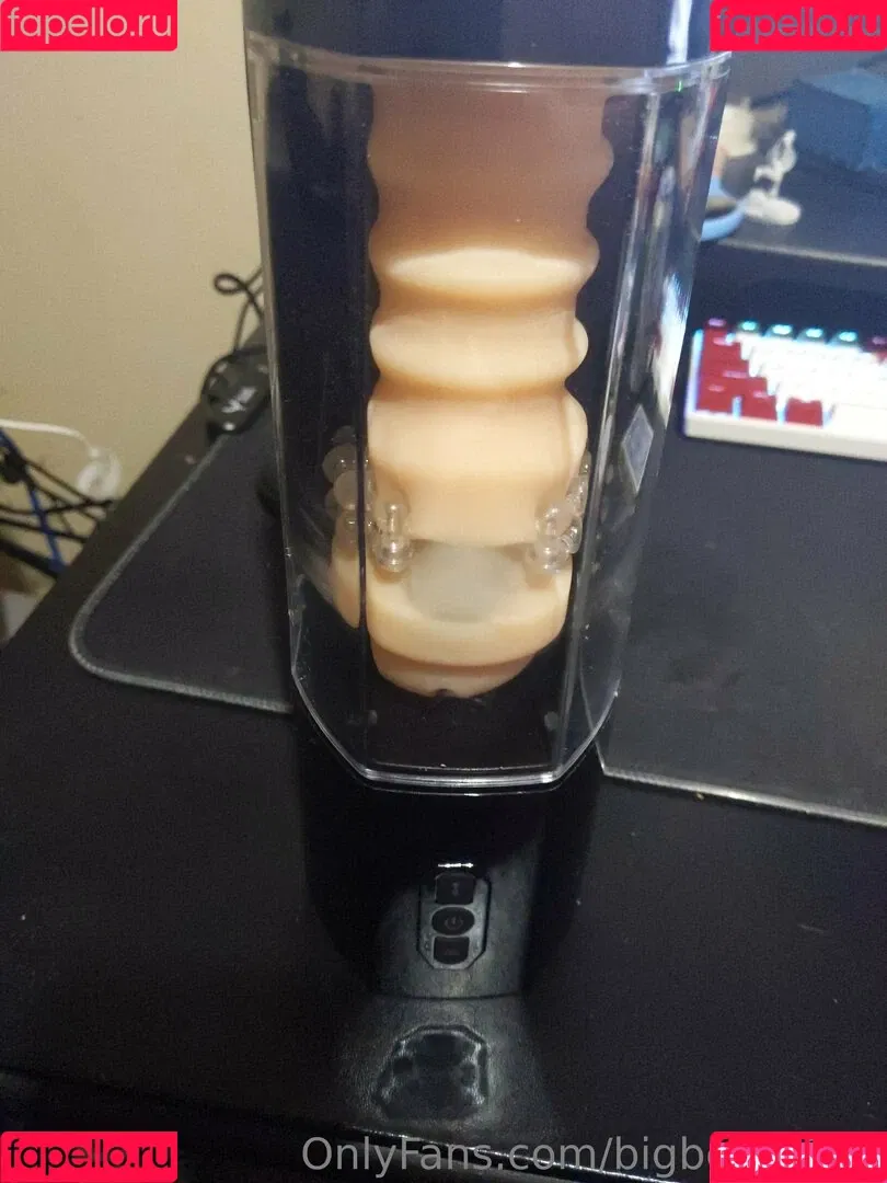 bigbear1226 / idududfhf6272 Onlyfans Photo Gallery 