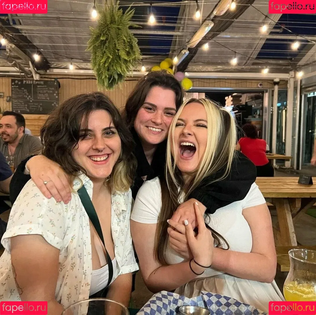 Valerie / valeriec / valeriefrausto_ Onlyfans Photo Gallery 