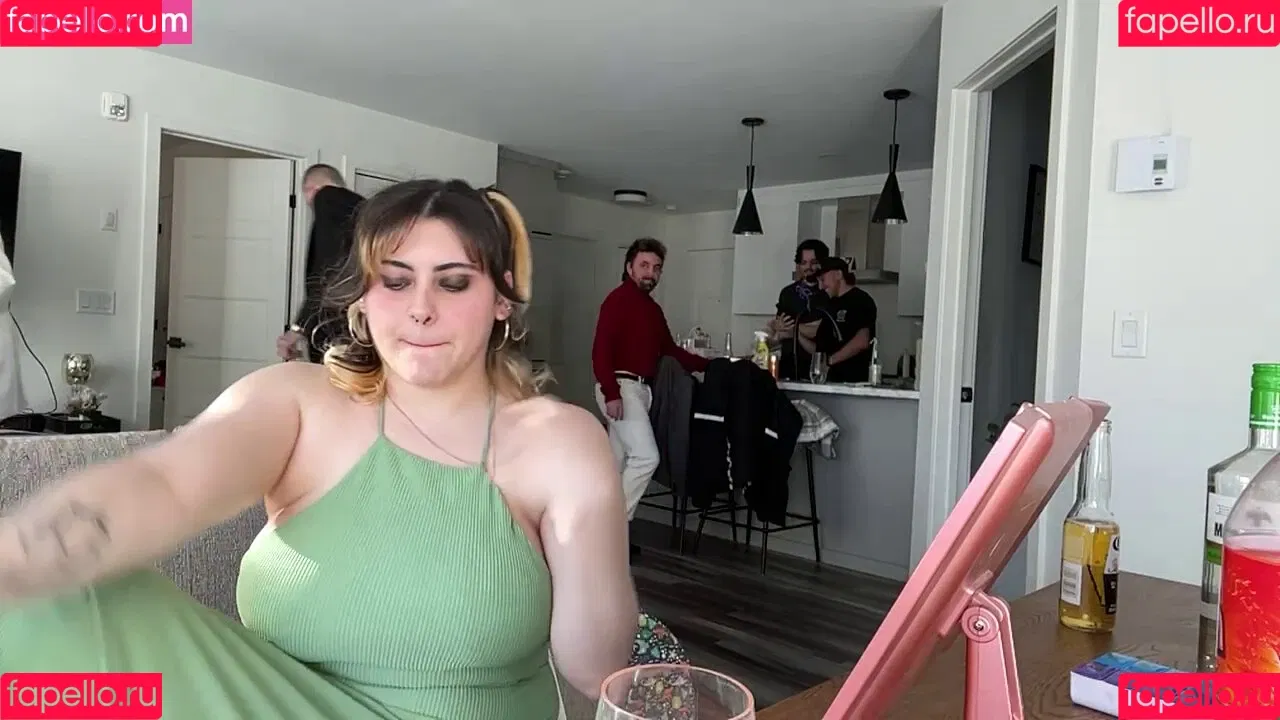 Valerie / valeriec / valeriefrausto_ Onlyfans Photo Gallery 