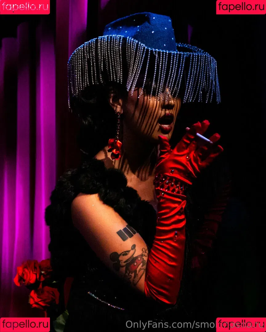 karaspade / smokingspade Onlyfans Photo Gallery 