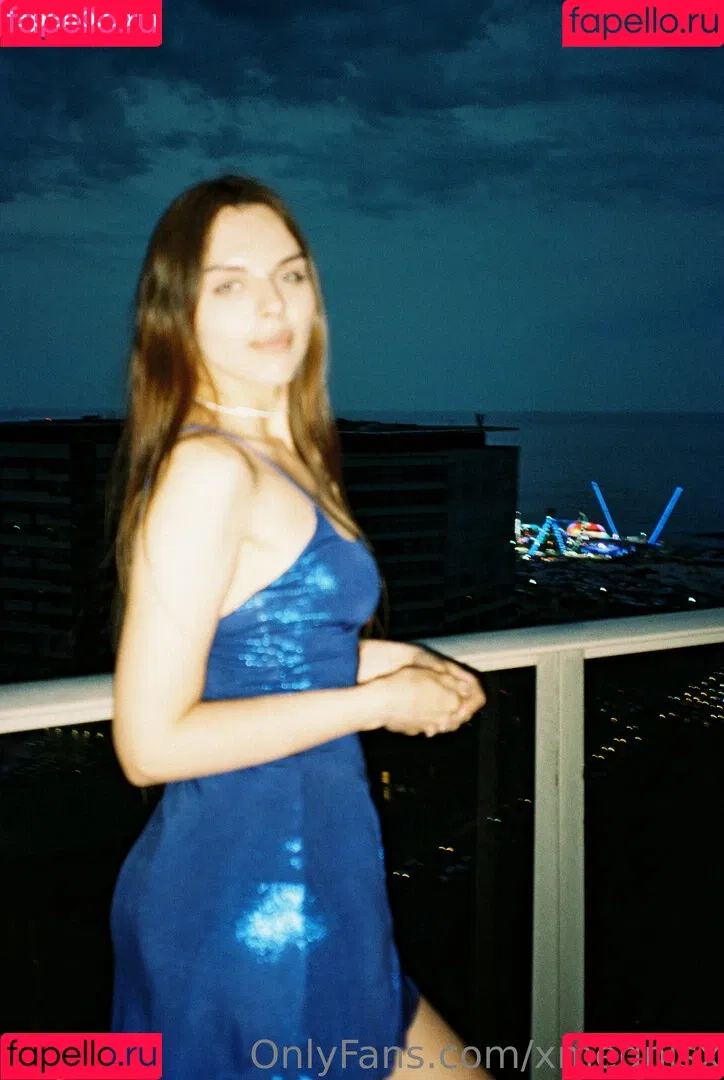 Vika Mednis / xmednisx Onlyfans Photo Gallery 