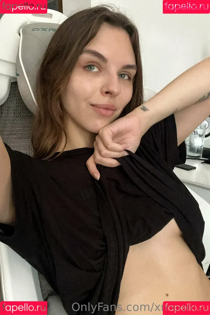 Vika Mednis / xmednisx Onlyfans Photo Gallery 