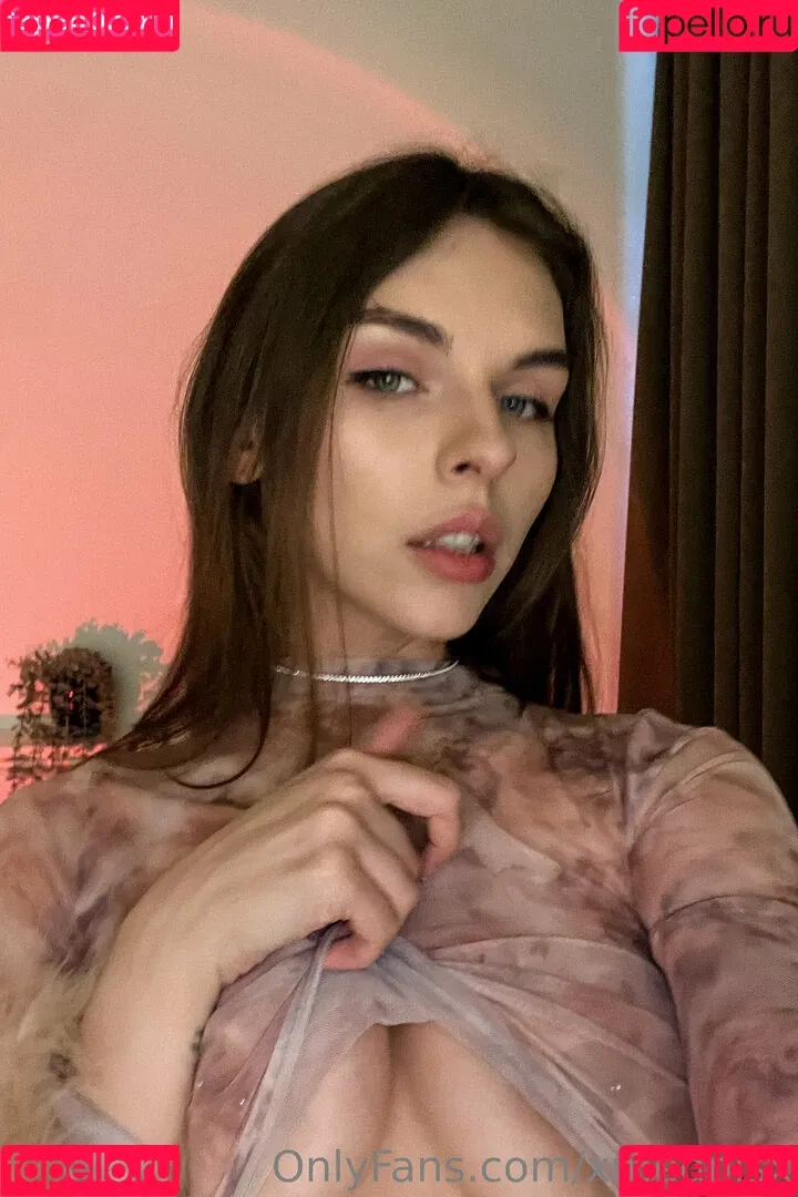 Vika Mednis / xmednisx Onlyfans Photo Gallery 