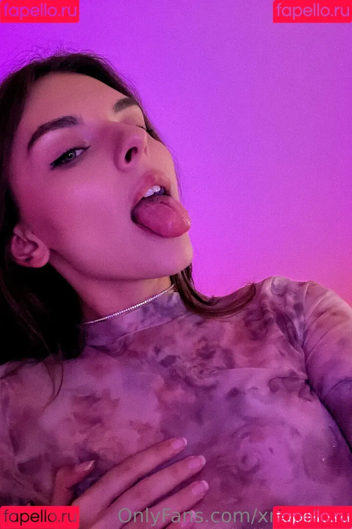 Vika Mednis / xmednisx Onlyfans Photo Gallery 