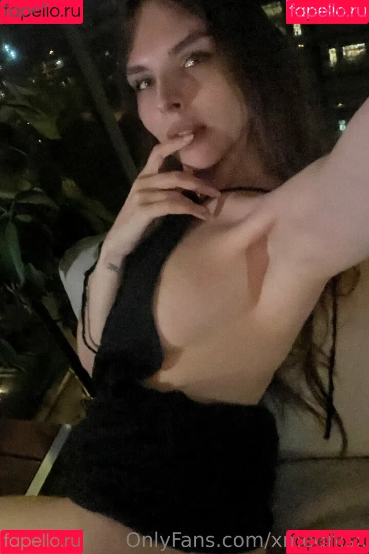 Vika Mednis / xmednisx Onlyfans Photo Gallery 